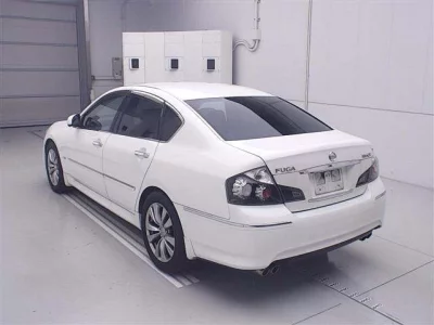 Nissan Fuga