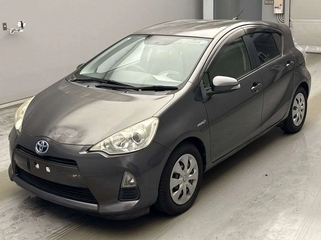 Toyota Aqua 2013