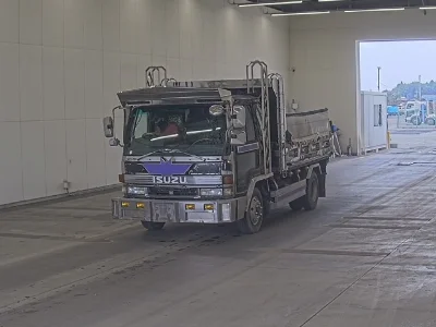 Isuzu Forward