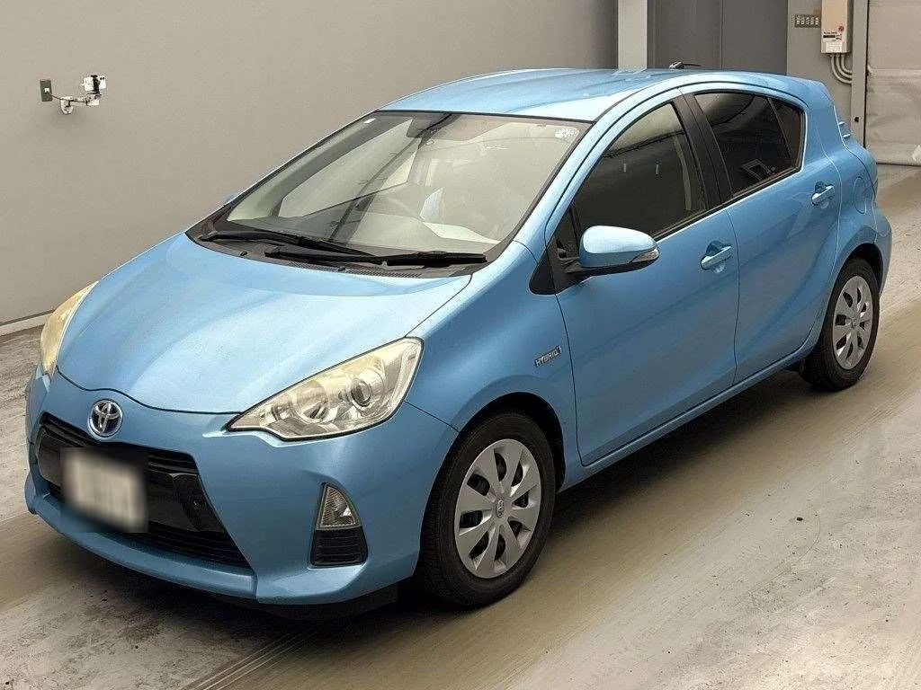 Toyota Aqua 2013