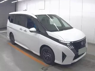 NISSAN SERENA 1