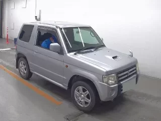 MITSUBISHI PAJERO MINI