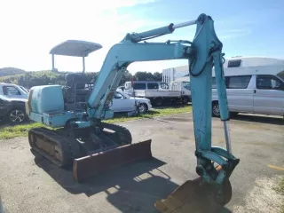 KOMATSU YUATSU SHOVEL 