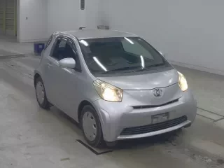 TOYOTA IQ