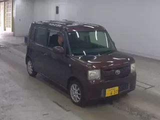 TOYOTA PIXIS SPACE