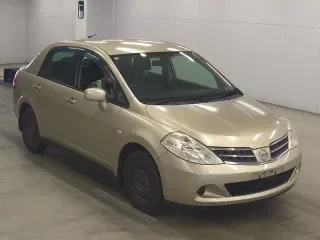 NISSAN TIIDA LATIO