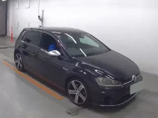 VOLKSWAGEN GOLF R