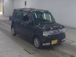 TOYOTA PIXIS SPACE