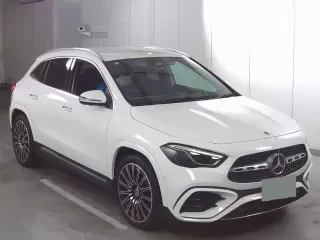 MERCEDES BENZ GLA