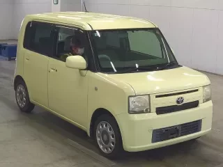 TOYOTA PIXIS SPACE