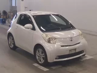 TOYOTA IQ