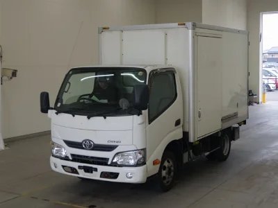 TOYOTA DYNA