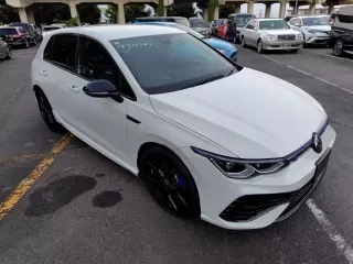 VOLKSWAGEN GOLF R