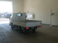 Цена авто Isuzu Elf с аукционов Японии, номер кузова NHR69E, пробег 172 000, оценка 2