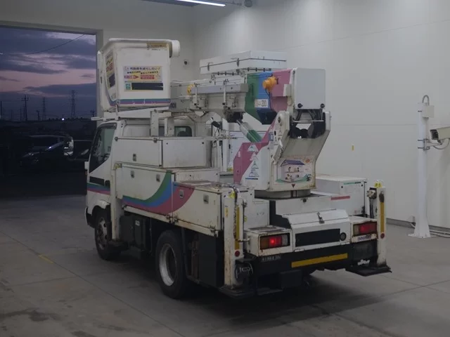 Hino Dutro  с аукциона в Японии