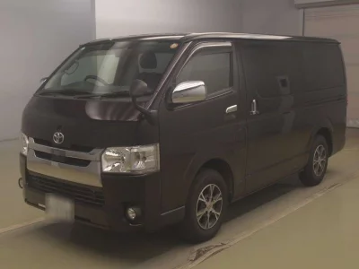TOYOTA REGIUS VAN