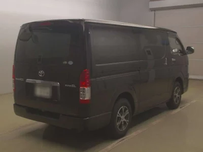 TOYOTA REGIUS VAN