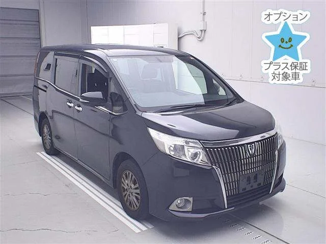 Toyota Esquire 2016