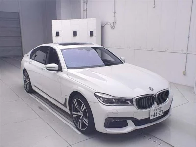 BMW 7 SERIES
