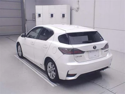 Lexus CT200h