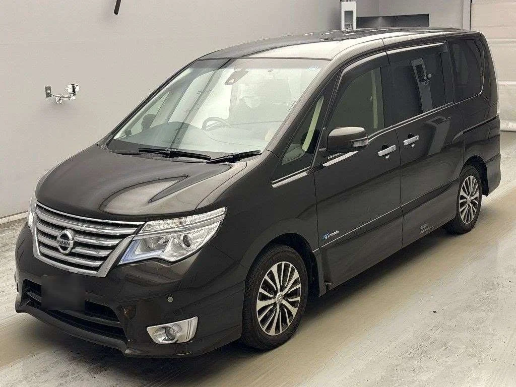 Nissan Serena 2015