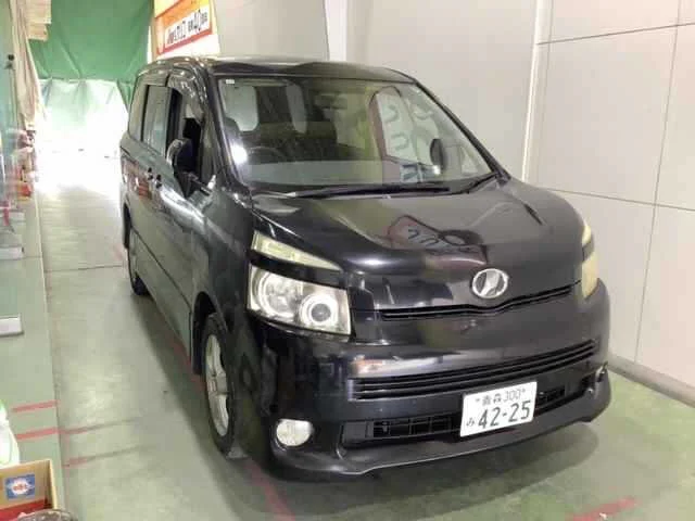 Toyota Voxy 2007