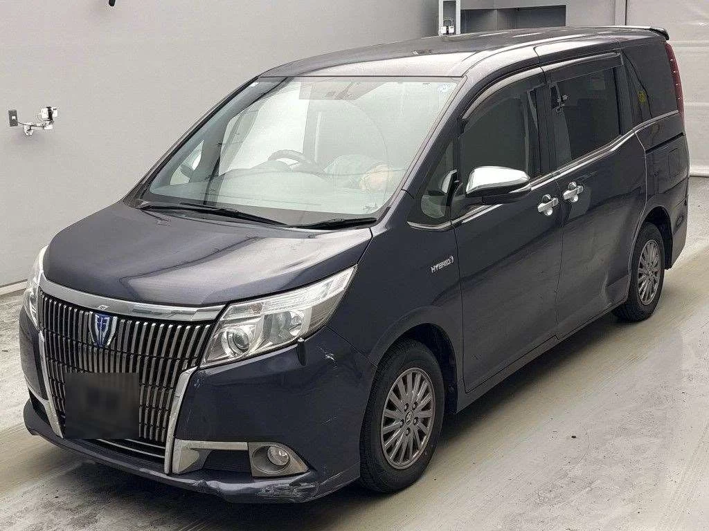 Toyota Esquire 2015
