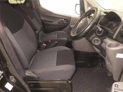 NISSAN NV200
