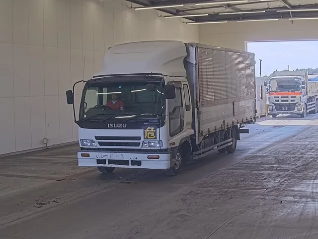 Isuzu Forward 2003