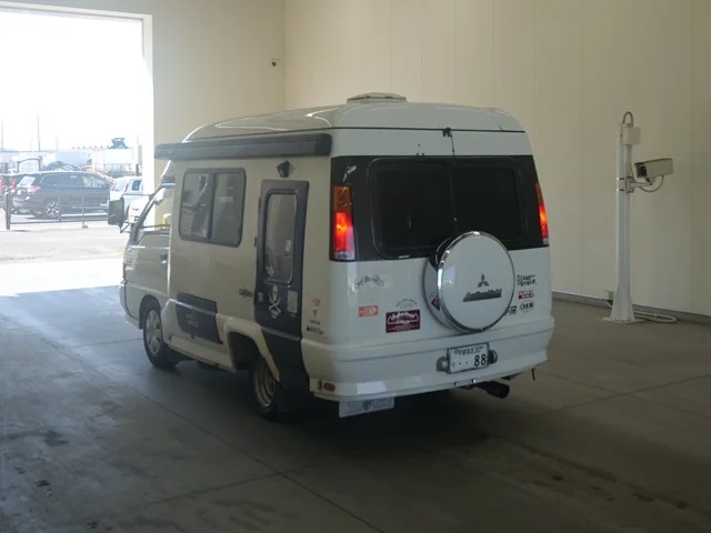 Mitsubishi Delica  с аукциона в Японии