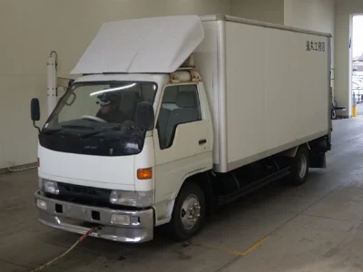 TOYOTA DYNA