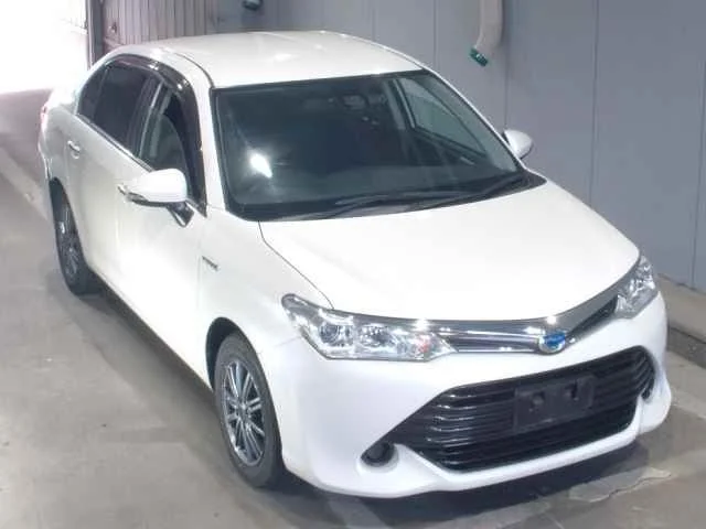 Toyota Corolla Axio 2015