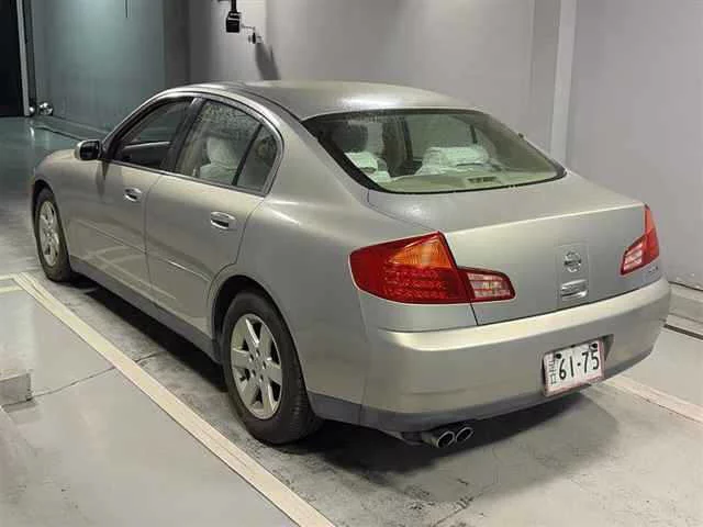 Nissan Skyline  с аукциона в Японии