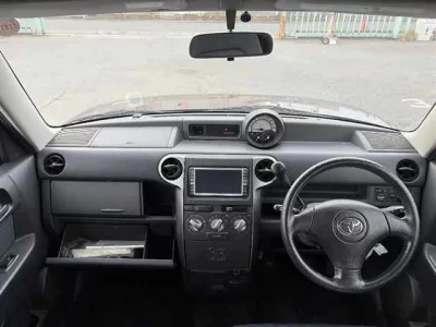 TOYOTA BB