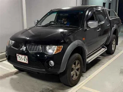 MITSUBISHI TRITON