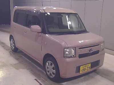 TOYOTA PIXIS SPACE