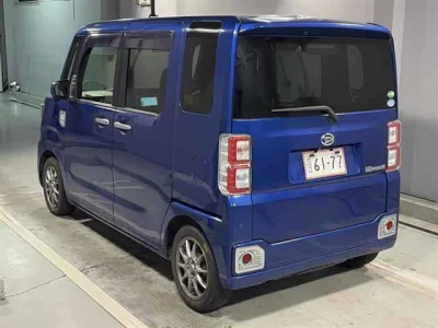 DAIHATSU WAKE