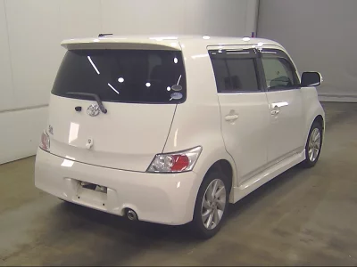 TOYOTA BB