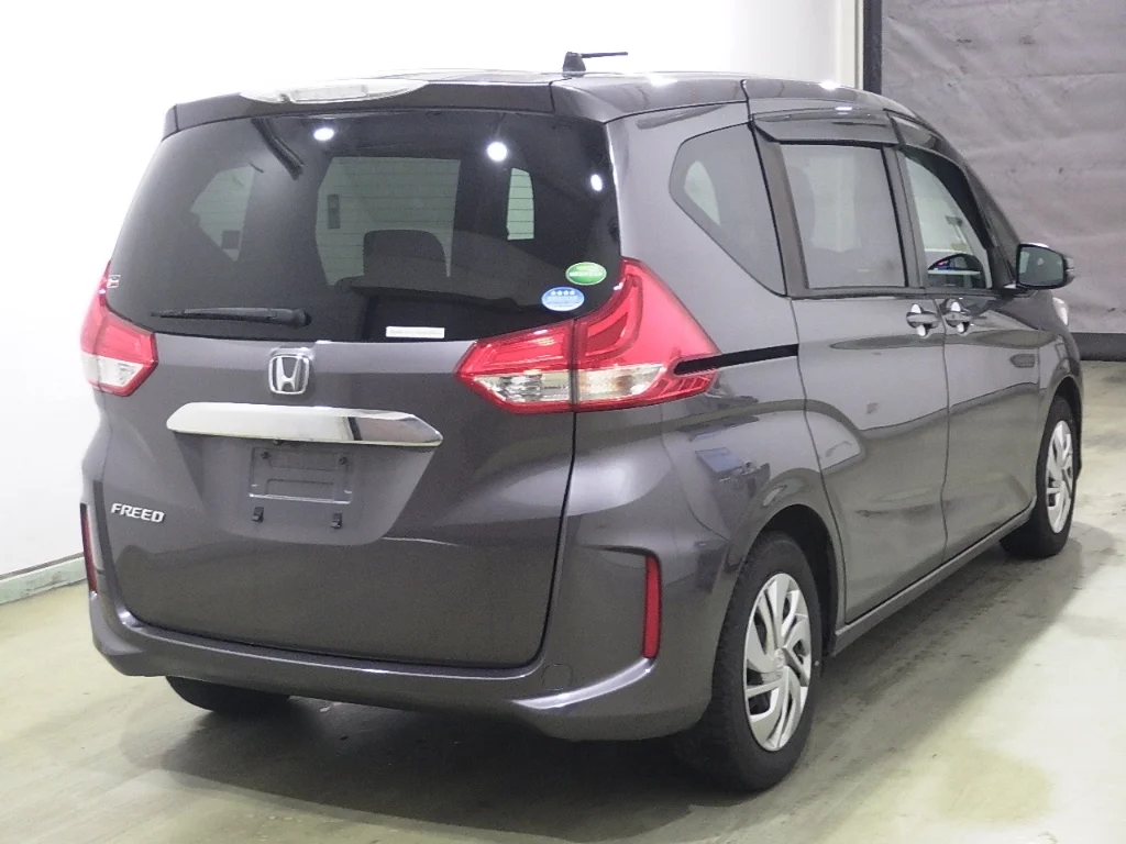 Honda Freed  с аукциона в Японии