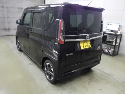 NISSAN ROOX