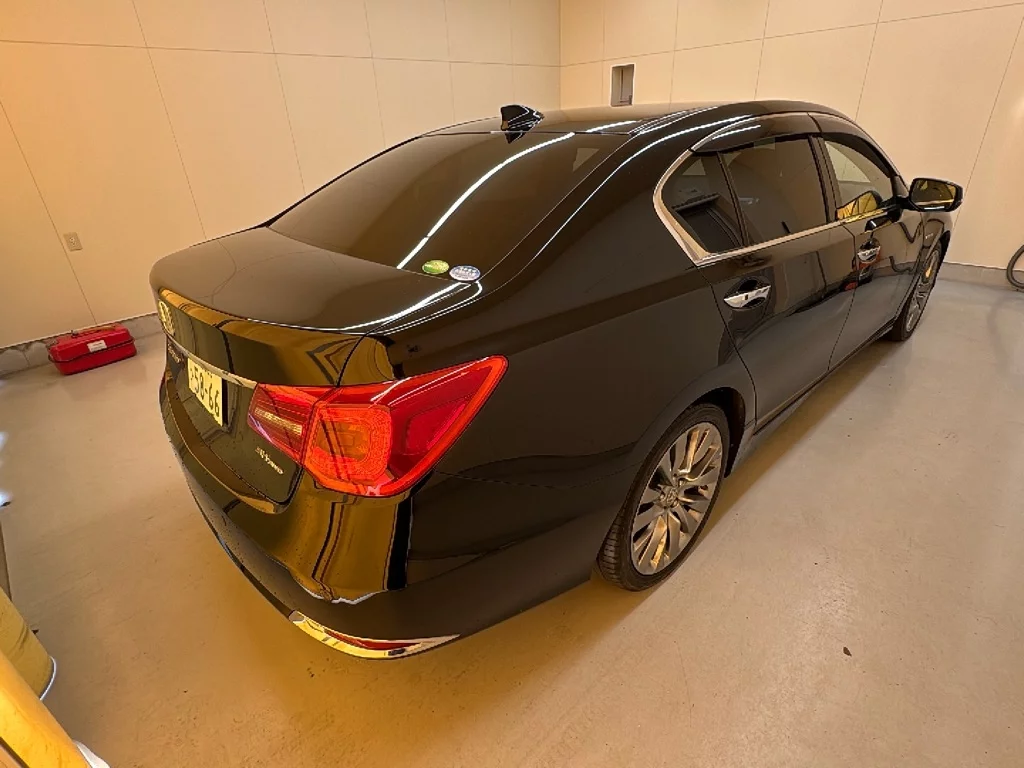 Honda Legend  с аукциона в Японии