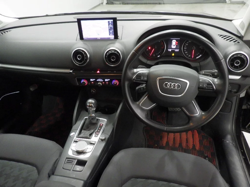 Audi A3  с аукциона в Японии