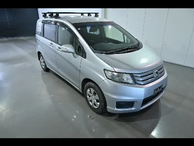 HONDA FREED SPIKE