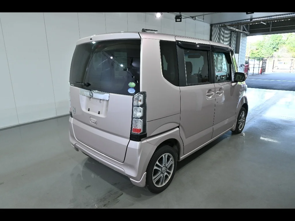 Honda N-Box  с аукциона в Японии