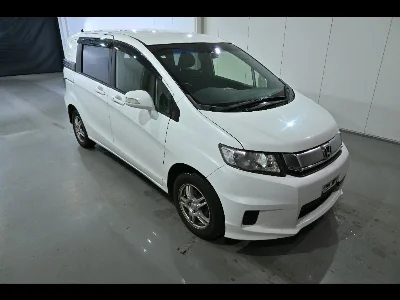 HONDA FREED SPIKE
