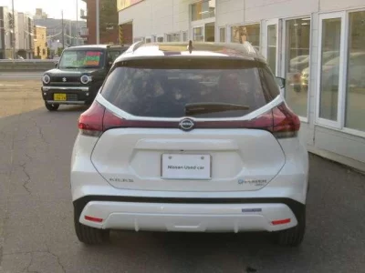 NISSAN KICKS