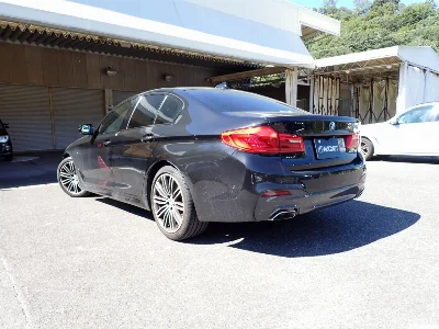 BMW 5 SERIES