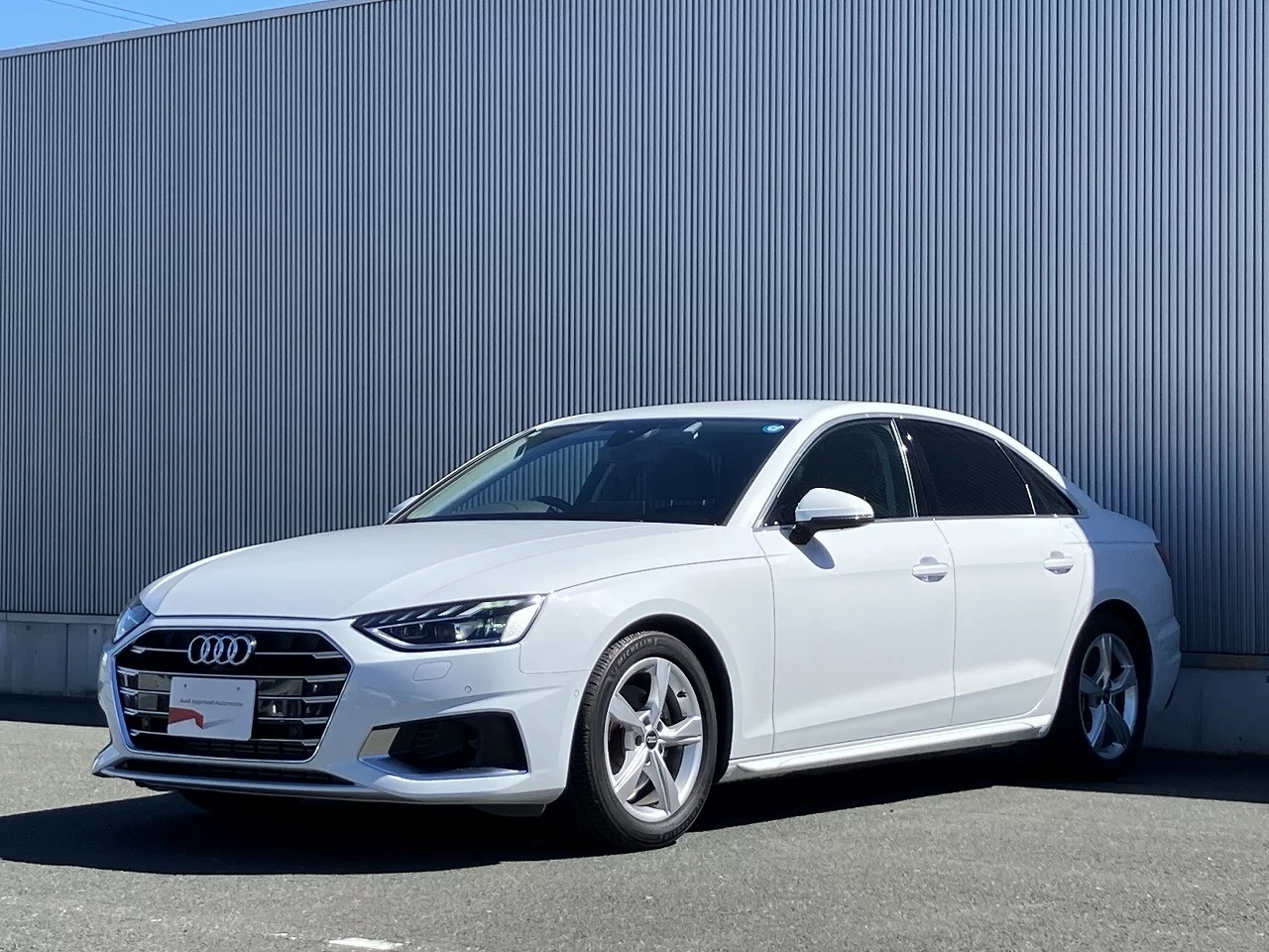 Audi A4  с аукциона в Японии