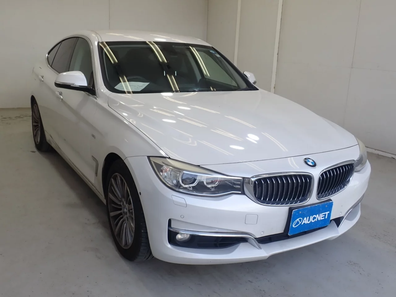 BMW 3-Series  с аукциона в Японии