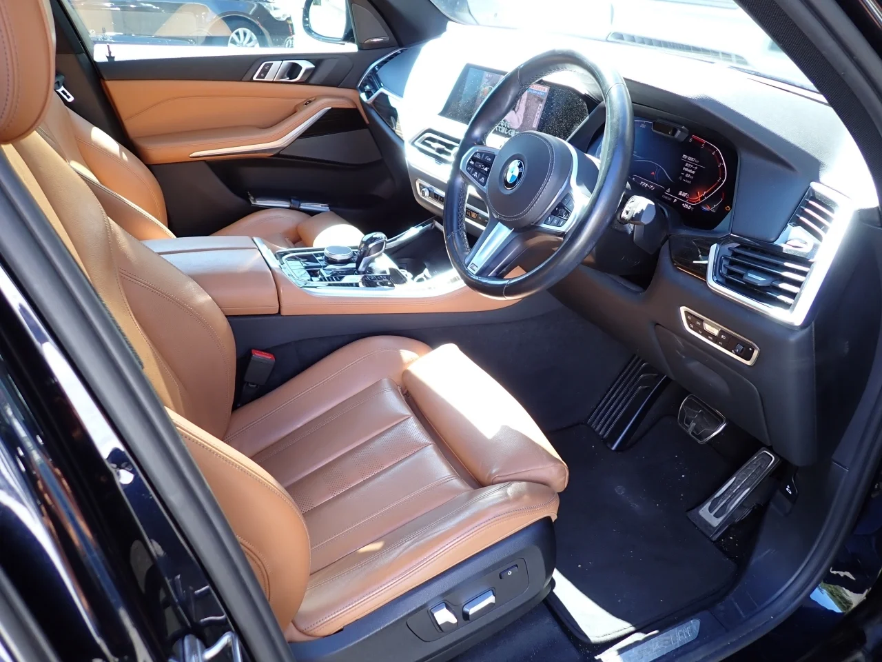 BMW X5  с аукциона в Японии